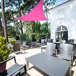 Villages Clubs Du Soleil - Les Bains 龙斯莱班