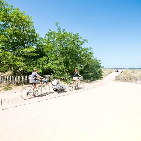 Villages Clubs Du Soleil - Les Bains 3* رونس لو بين