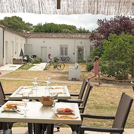 Villages Clubs Du Soleil - Les Bains 호텔 론세레뱅