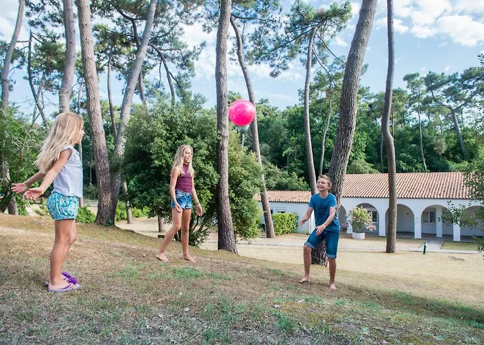 Villages Clubs Du Soleil - Les Bains Hotel