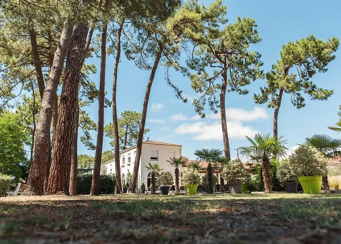 Villages Clubs Du Soleil - Les Bains מלון